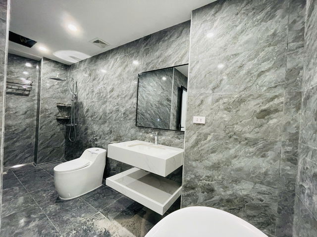 HIẾM!! DỊCH VỌNG, CẦU GIẤY -  BA GÁC ĐỖ CỬA- NHÀ DÂN XÂY- MỘT NHÀ RA PHỐ - 46M chỉ 8.7 tỷ - Ảnh 1