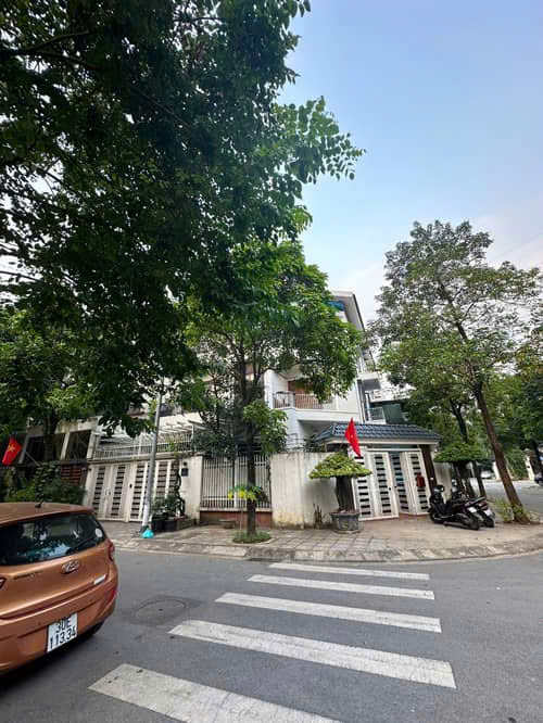 Cắt lỗ nhà Foresa  Xuân Phương 91x4T, MT6m, vỉa hè ô tô tránh, 20 tỷ - VIEW CÔNG VIÊN - Ảnh chính