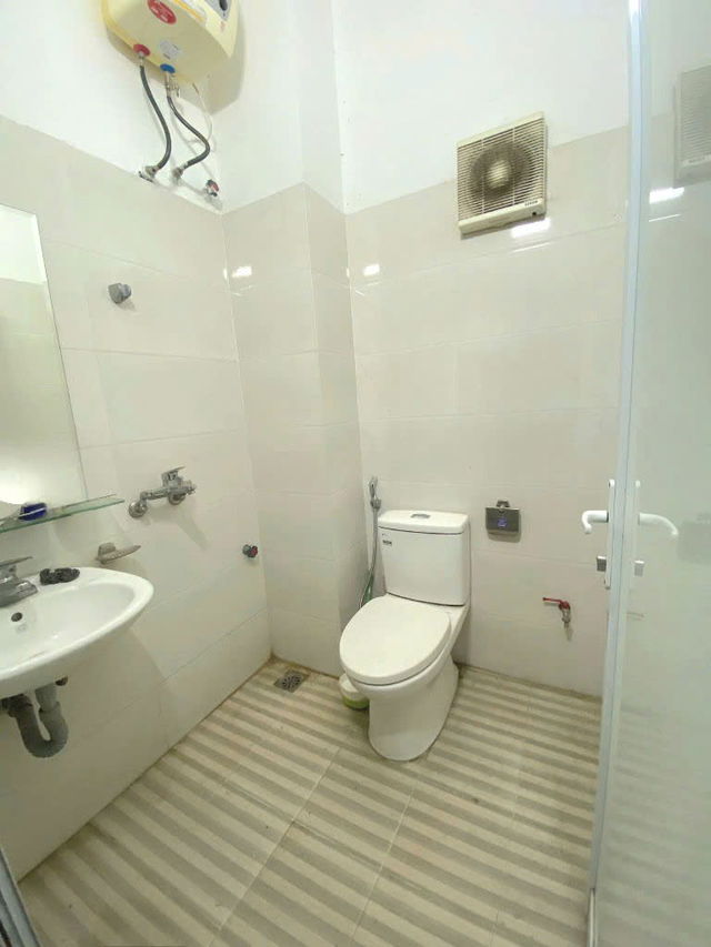 NHÀ MỚI ĐẸP NGÕ THÔNG OTO Nguyễn Văn Cừ 36m22,X 4 tầng, mặt tiên 3.7m, 7.5 tỷ Long Biên. - Ảnh 3