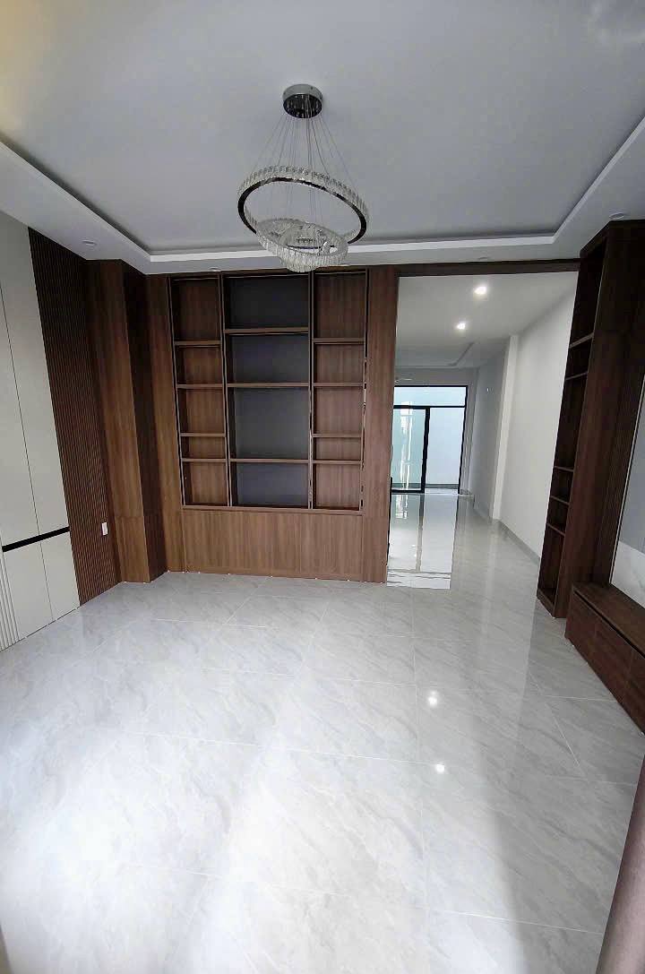 BÁN NHÀ MỚI XÂY 3 TẦNG GẦN BIỂN VĨNH PHƯỚC NHA TRANG - Ảnh 1