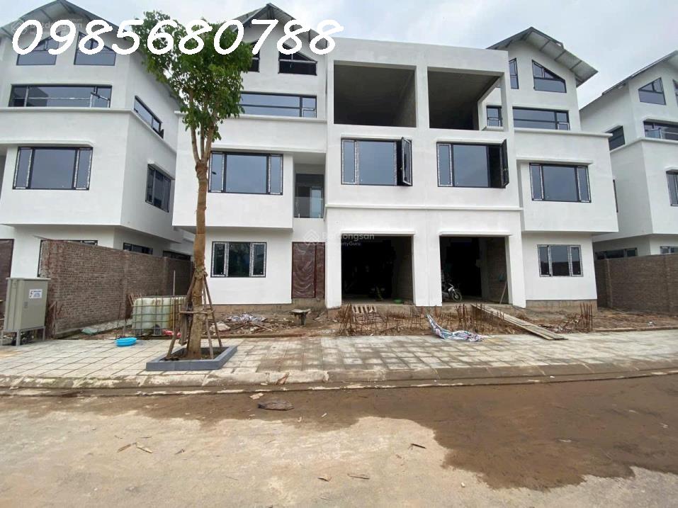 Bán biệt thự KĐT Cổ Nhuế, 38 tỷ, 180m2, mặt tiền 12m, giá rẻ nhất thị trường - Ảnh 1