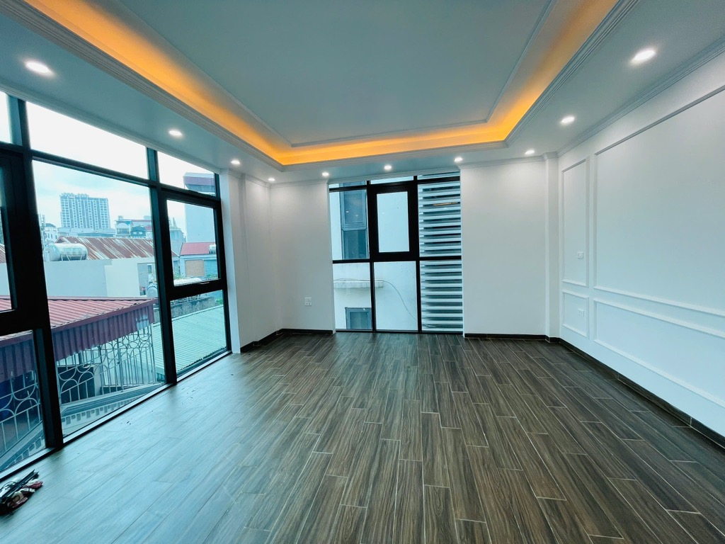 Siêu đẹp, Đào Tấn, 2 mặt ngõ, oto, 40m2, 7 tầng thang máy, Mt 6.6m, chỉ 21 tỷ - Ảnh 1