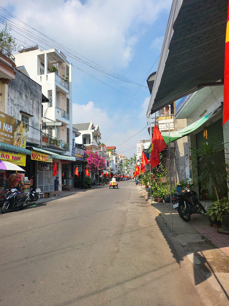 HOT HOT – SIÊU PHẨM 2 MẶT TIỀN KINH DOANH TẠI BÌNH HÒA 25 – NGAY NGÃ TƯ 550 - Ảnh 1