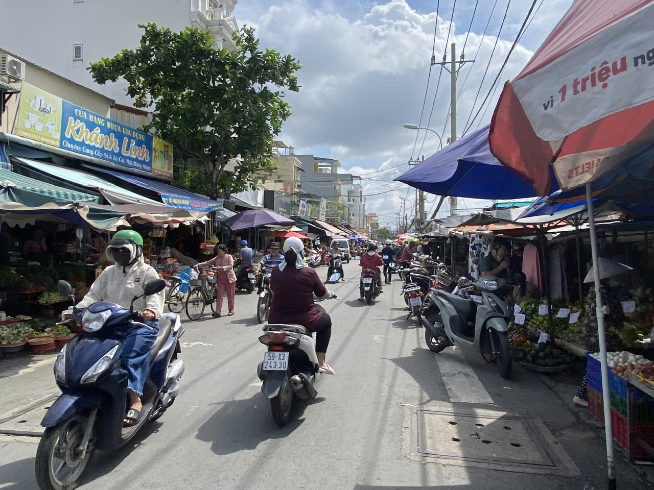 BÁN ĐẤT TẶNG NHÀ MẶT TIỀN KINH DOANH ĐẮC ĐỊA - MẶT TIỀN ĐƯỜNG SỐ 6 HIỆP BÌNH CHÁNH - Ảnh 1