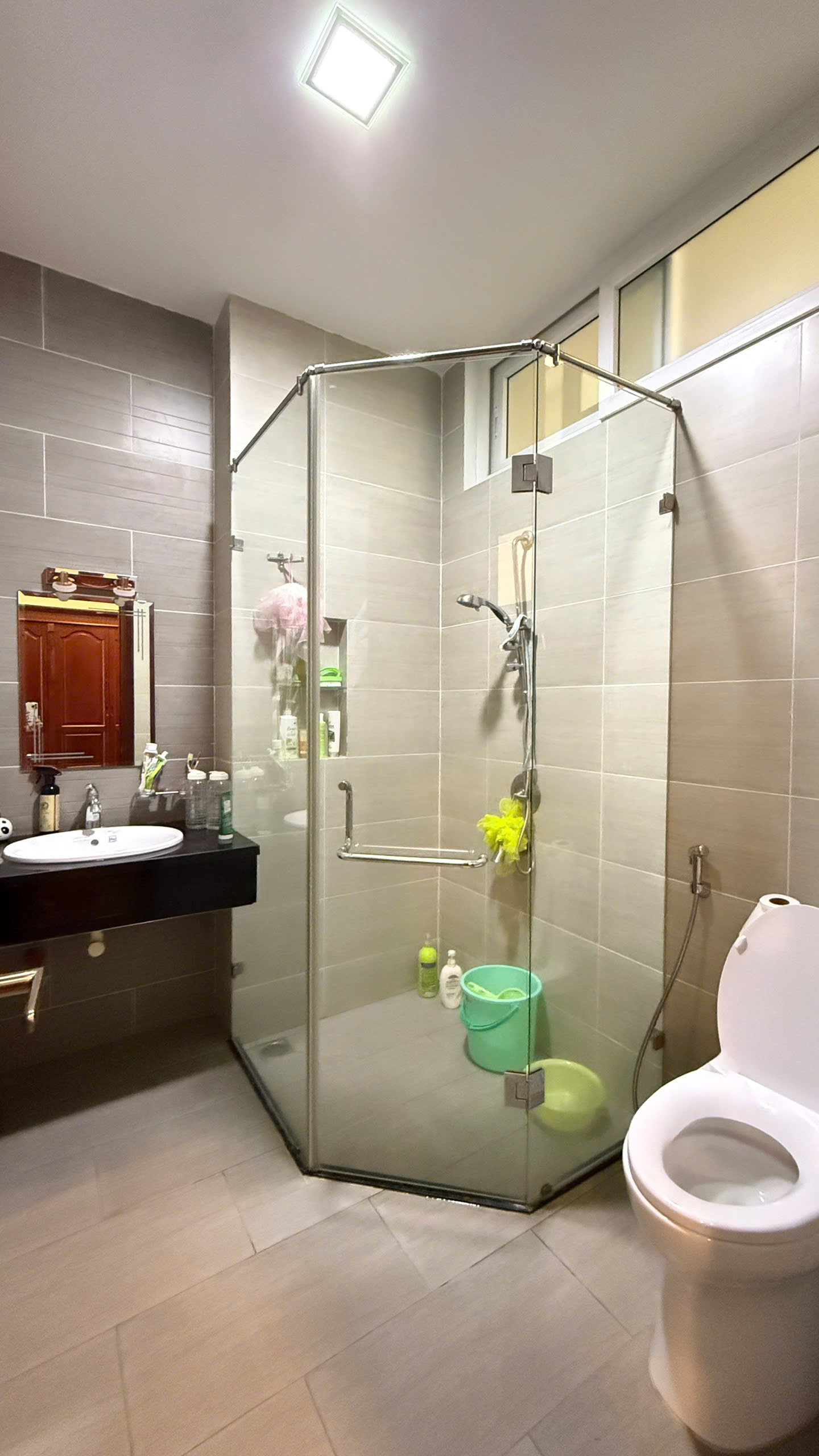KHU VIP NGUYỄN THÁI BÌNH DT: 123M2 ( 5 X 25 ) - 4 TẦNG - 5PN - BTCT - HẺM NHỰA 6M THÔNG - HOÀN CÔNG - Ảnh 2