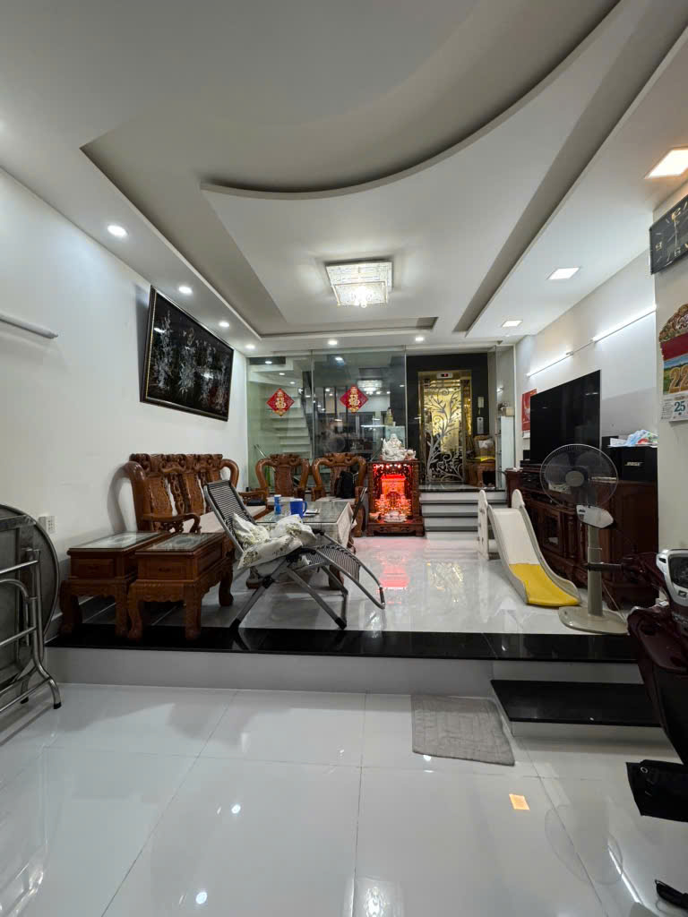 BÁN NHÀ MẶT TIỀN KINH DOANH –BẾN BÌNH ĐÔNG Q8 – QUA CÂY CẦU LÀ TỚI Q5 - Ảnh chính