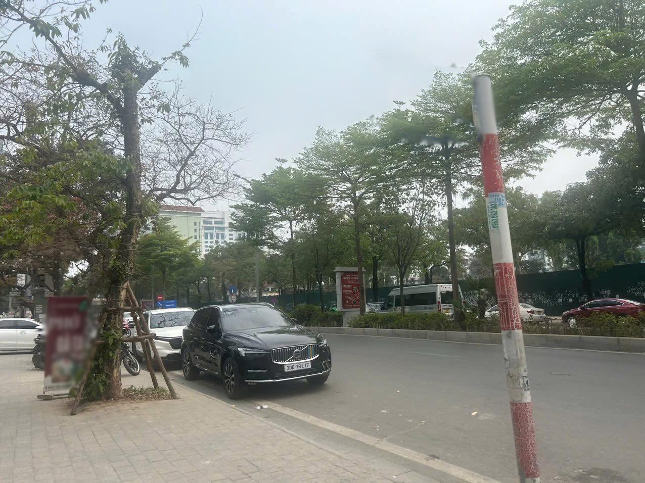 BÁN ĐẤT TẶNG NHÀ ĐÀO TẤN - NGÕ THÔNG ÔTÔ TRÁNH, KINH DOANH ĐỈNH - GIÁ 32 TỶ - Ảnh chính