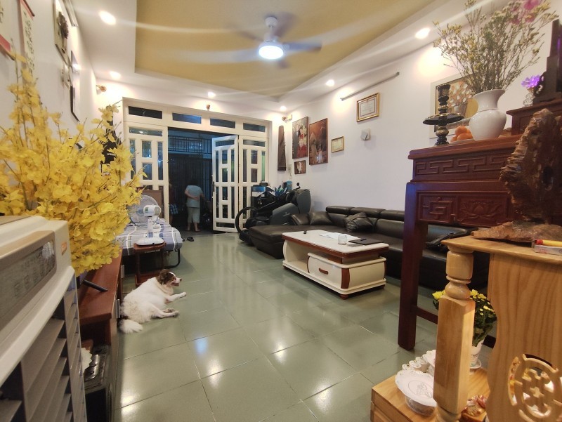 Bán Nhà Đường Âu Cơ, Quận Tân Phú - DT 65m², 3PN, hẻm xe hơi, 5.8 tỷ - Ảnh 2