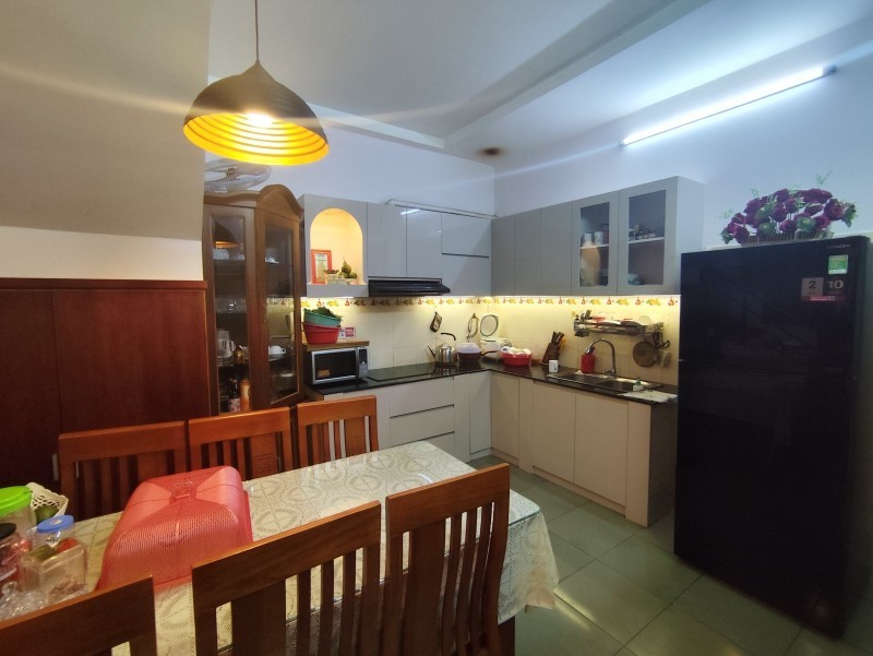 Bán Nhà Đường Âu Cơ, Quận Tân Phú - DT 65m², 3PN, hẻm xe hơi, 5.8 tỷ - Ảnh 3