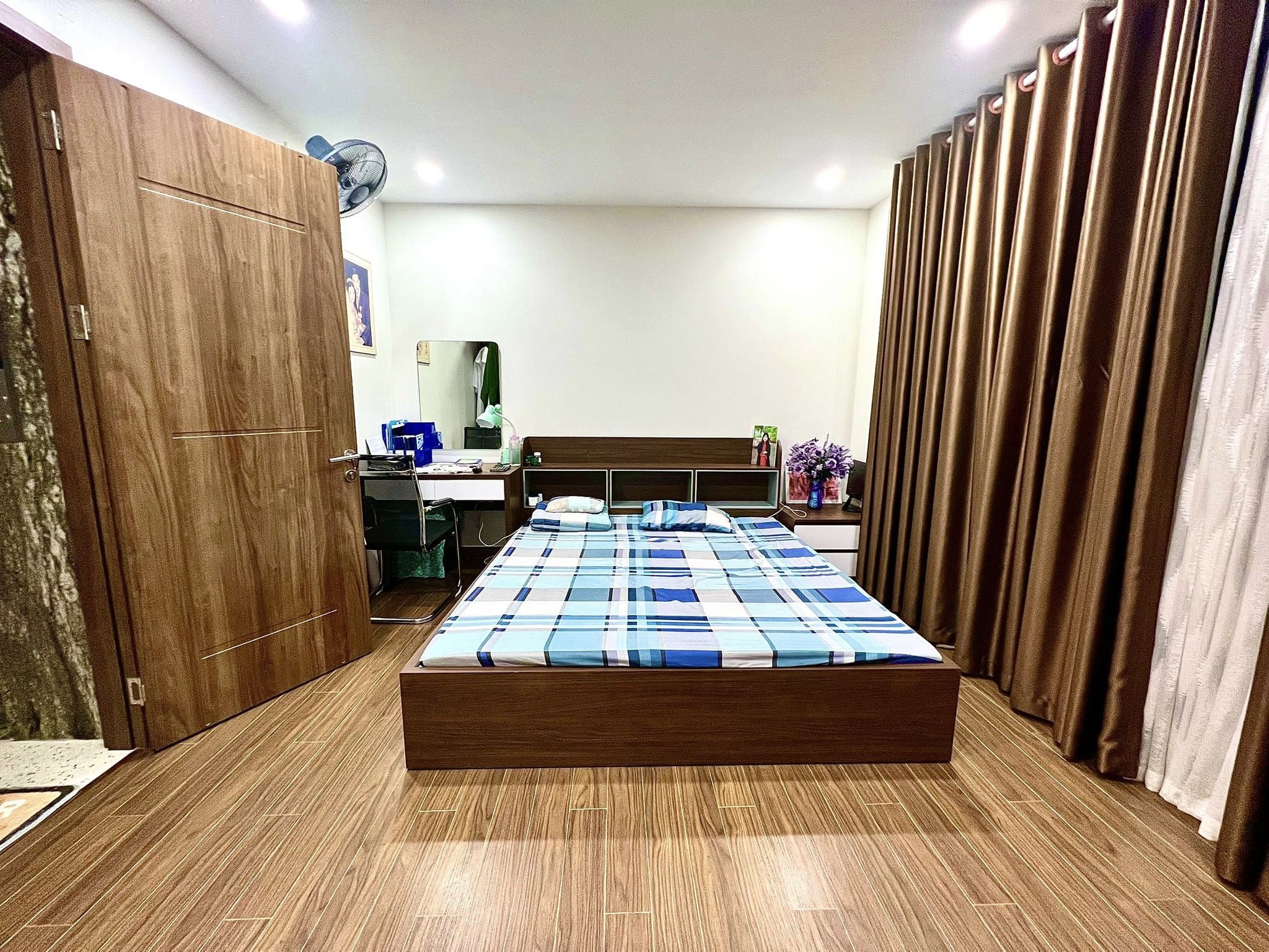 Bán căn đầu phố Lê Trọng Tấn, ô tô, phân lô quân đội, 70m, 6 ngủ, 18 tỷ - Ảnh 1