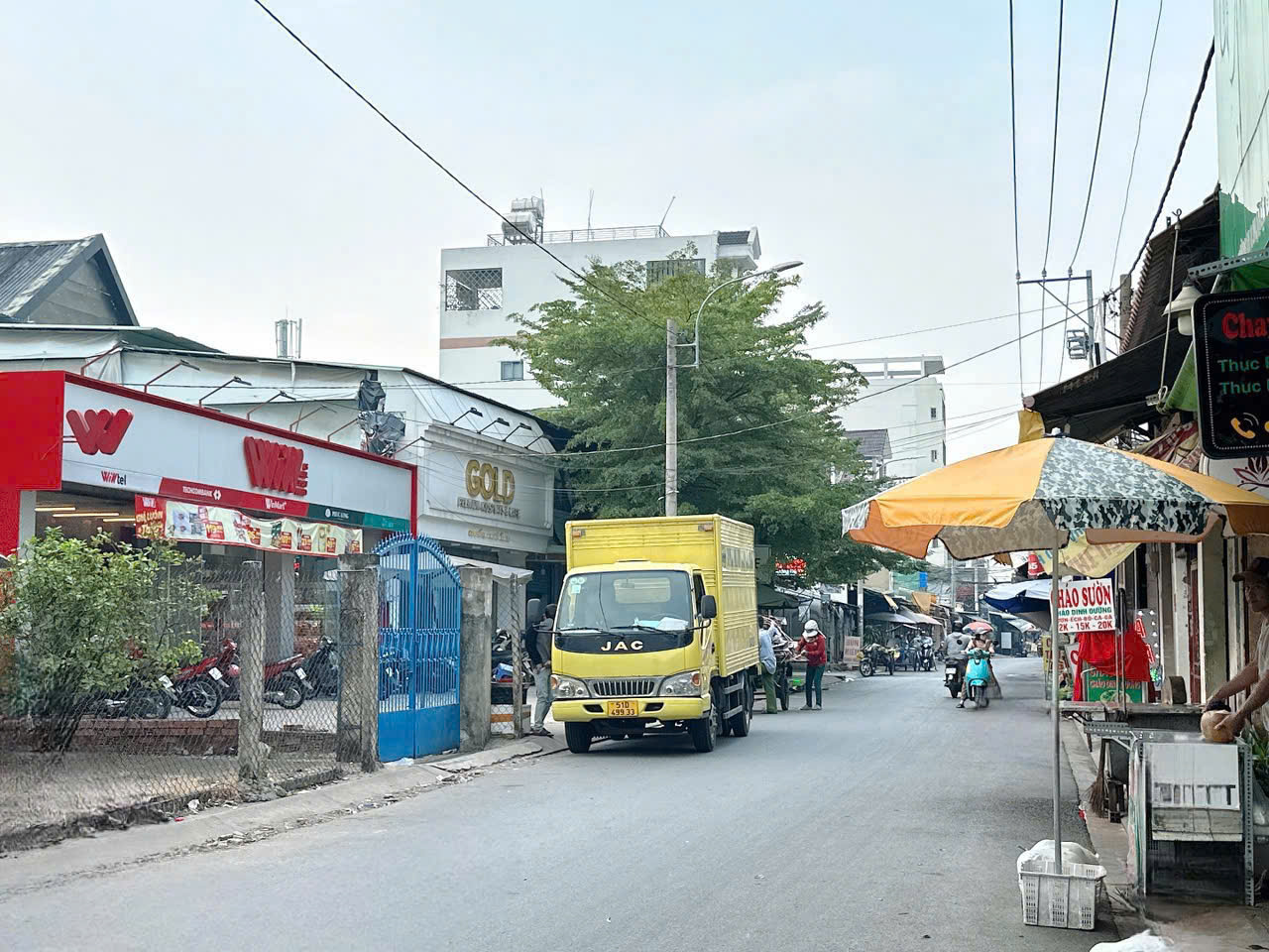 Nhỉnh 10 tỷ có nhà MTKD 5 lầu Phạm Văn Chiêu 80m2 ngay chợ Thạch Đà buôn bán sầm uất. - Ảnh chính