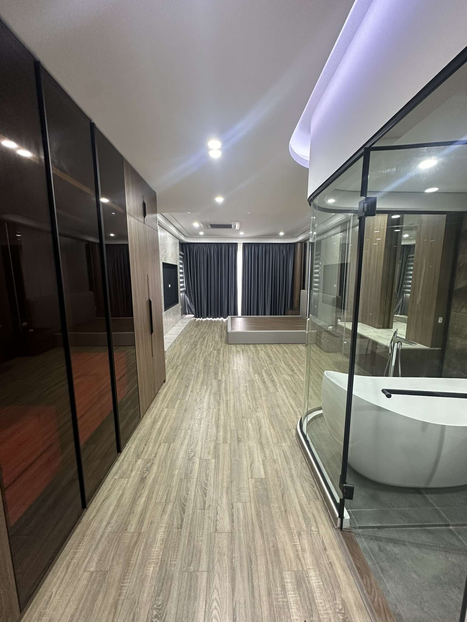BÁN NHÀ ĐẸP NHẤT QUẬN TÂY HỒ-GẦN HỒ TÂY 5 TẦNG DT48M2-MT 4.2M-ÔTÔ-PHỐ NHẬT CHIÊU-TÂY HỒ.Giá:13,9Tỷ - Ảnh 4