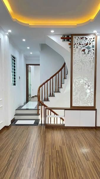 Cực Hot! Chỉ 5 tỷ sở hữu ngay nhà mới tinh 40m x 5T, ô tô đỗ cửa, 2 thoáng trước sau, Kim Chung - - Ảnh 1