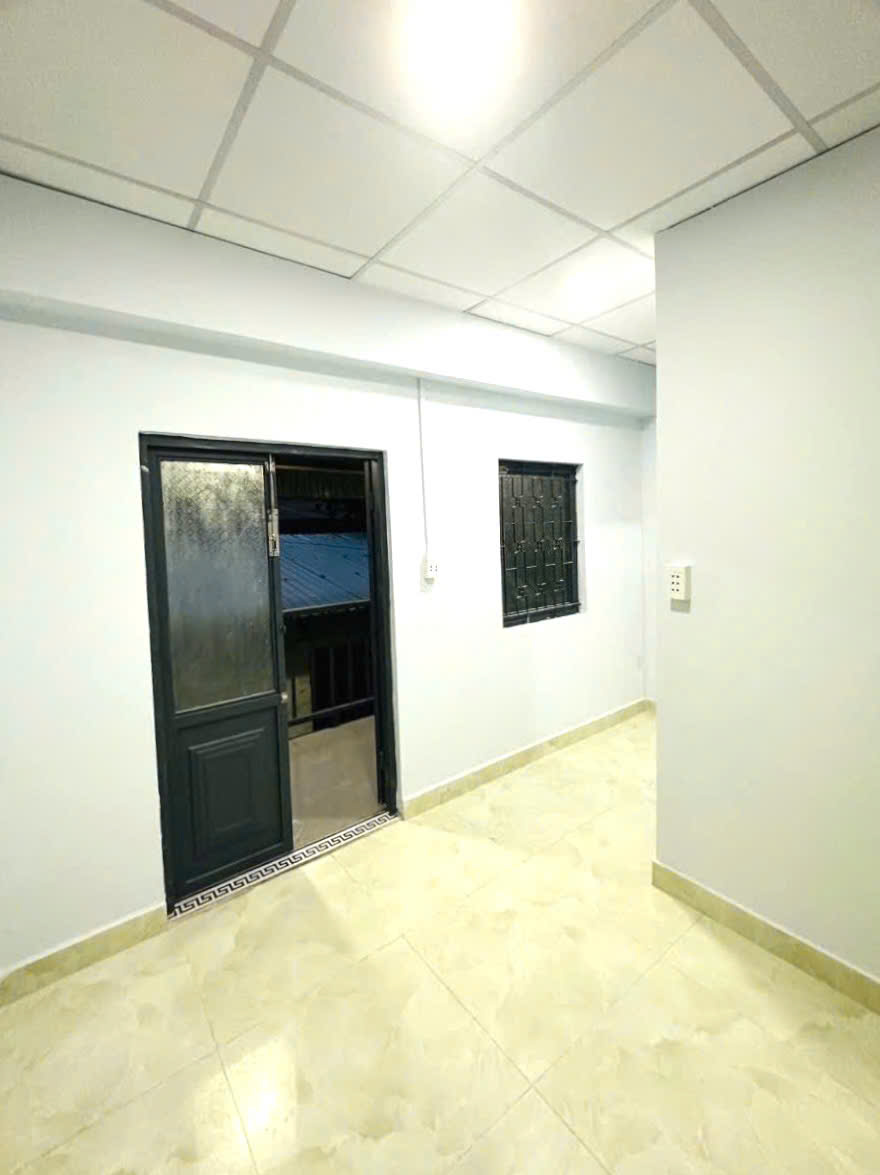 BÁN NHÀ NGÕ QUỐC LỘ 1A, LINH TRUNG, THỦ ĐỨC - 20M2, 2 TẦNG, 2 PN, CHỈ 1.5 TỶ - SỔ HỒNG CHÍNH CHỦ - Ảnh 2