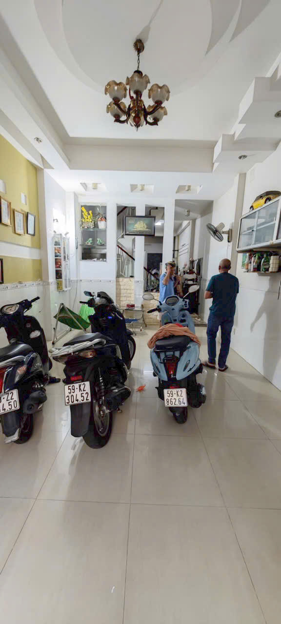 BÁN NHÀ ĐẸP KHU BÌNH PHÚ, QUẬN 6 – GIÁ CHỈ 10.X TỶ – X MỀM NHƯ CẤP 2 – Ở NGAY, LÀM VĂN PHÒNG, KINH - Ảnh 2