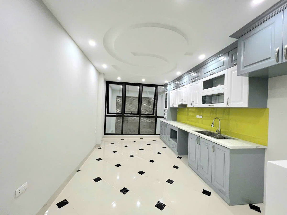 Bán Nhà Kim Giang. Hoàng Mai. 7 Tầng Thang Máy. DT 38m2. MT 3,4m. Giá 8,78 Tỷ. - Ảnh 1
