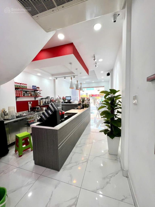 Bán nhà mặt tiền quận 5, Trần Hưng Đạo, vị trí Vip 2 mặt tiền trước sau, chỉ 27 tỷ - Ảnh chính