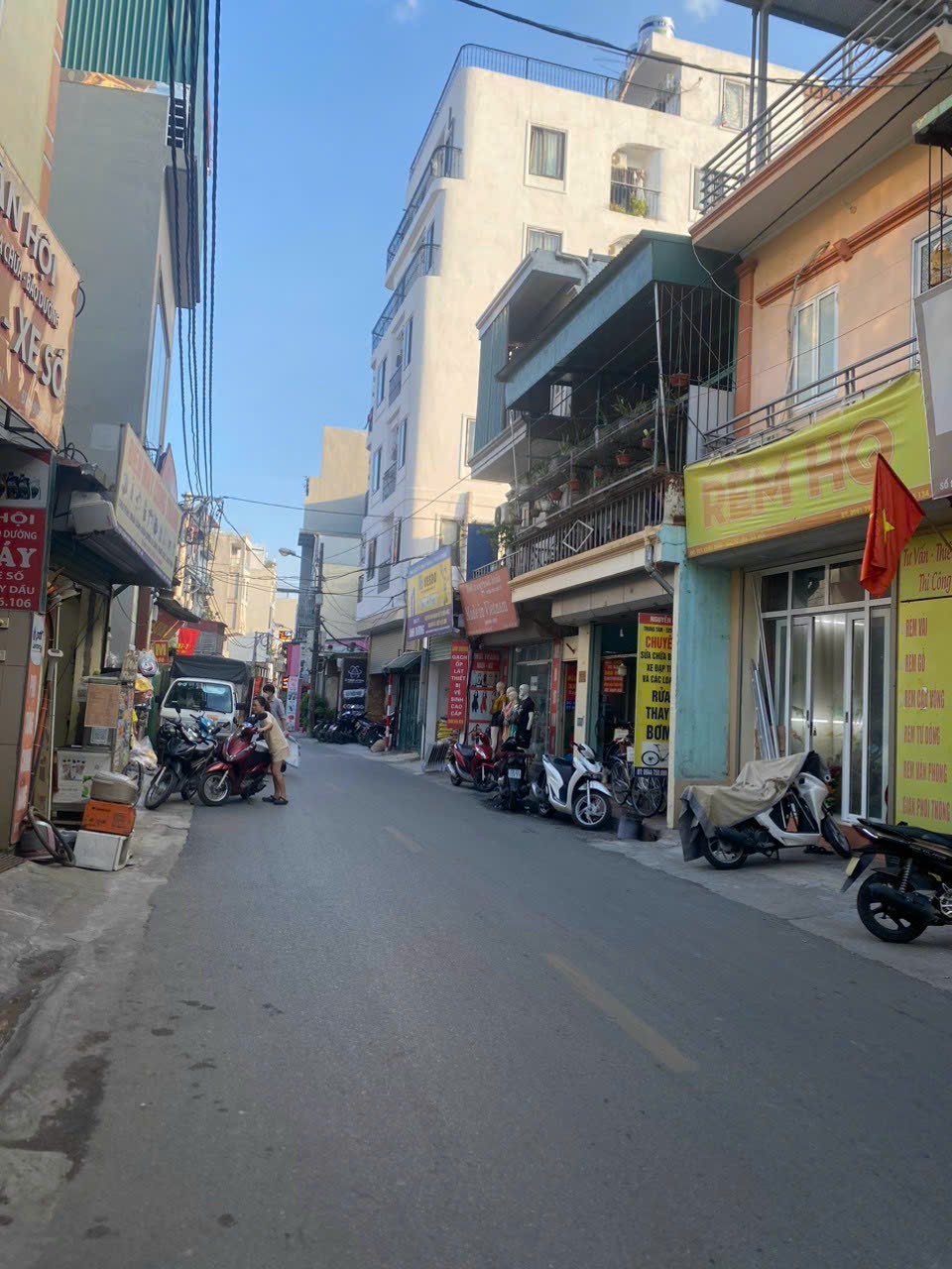 NHÀ HỌC VIÊN TÀI CHÍNH - BẮC TỪ LIÊM - DT54M2 - 5 TẦNG - MT5,8M - KINH DOANH - NGÕ Ô TÔ - Ảnh 2