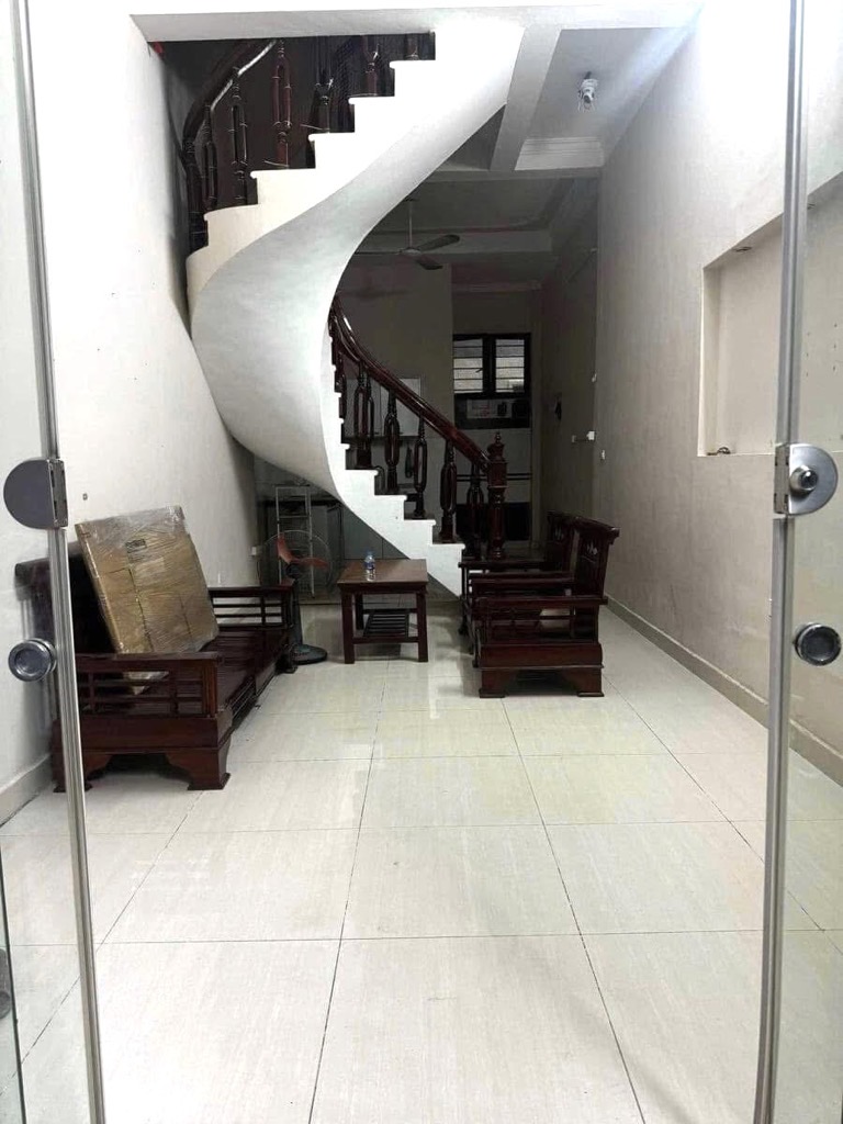 Bán nhà Đào Tấn, Ba Đình, ngõ thông, 3 gác, 35m2, 5 tầng, Mt 3.2m, chỉ 7.6 tỷ - Ảnh chính