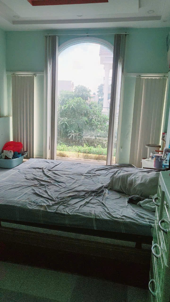 Bán nhà 100m² 3 tầng, 5PN, 4WC, Linh Tây, Thủ Đức - 8.2 tỷ - Ảnh 2