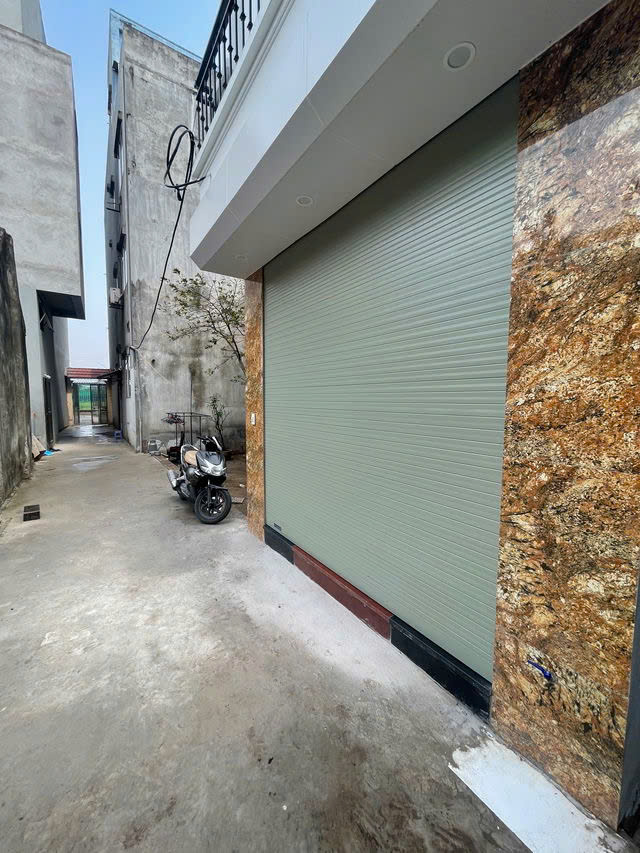 NHÀ MỚI NGÕ RỘNG THÔNG  phố Thanh Am 52m2,X  5 tầng,mặt  t iền 3.5m, 9.5 tỷ Long Biên. - Ảnh 1