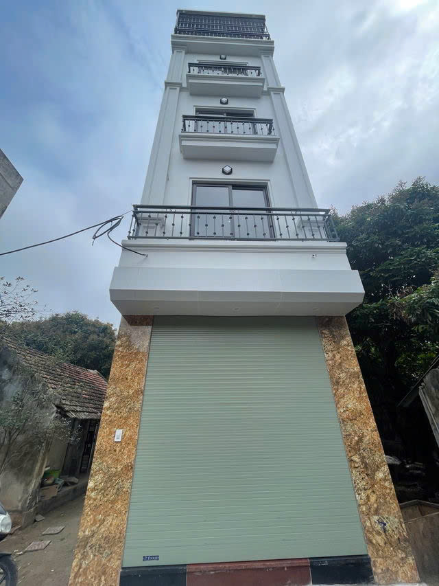 NHÀ MỚI NGÕ RỘNG THÔNG  phố Thanh Am 52m2,X  5 tầng,mặt  t iền 3.5m, 9.5 tỷ Long Biên. - Ảnh chính