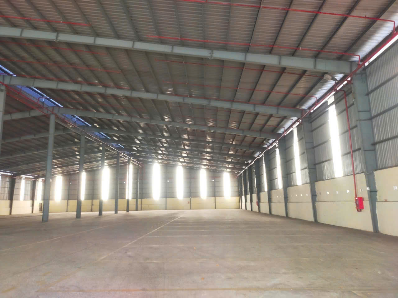 Cho thuê hoặc bán xưởng Vĩnh Tân Tân Uyên Bình Dương.TDT 14.000m2. Giá thuê 2.5usd. Bán 80 tỷ. Liên - Ảnh 1