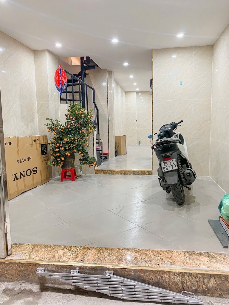 CỰC HIẾM CCMN CÁT LINH -ĐỐNG ĐA -DÒNG TIỀN 40TR/TH- 38M2-THANG MÁY -GIÁ CHỈ 9,5 TỶ - Ảnh chính