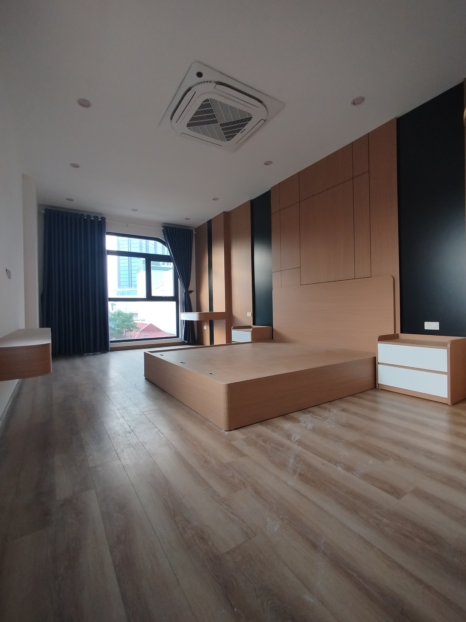 NHÀ MẶT PHỐ VỊ TRÍ VÀNG - HOÀNG VĂN THÁI - KINH DOANH ĐỈNH - VỈA HÈ MÊNH MÔNG -  39 TỶ - Ảnh 4