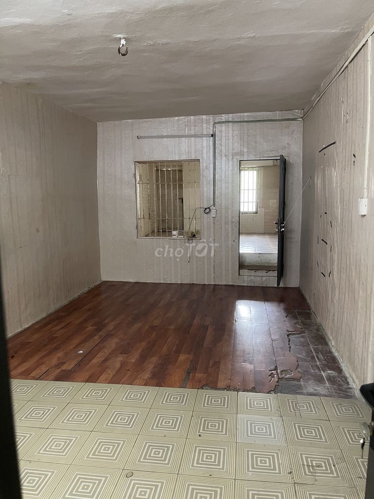 Cho thuê căn hộ tập thể 65m2 1N1K Thành Công, Ba Đình, Hà Nội - Ảnh 1