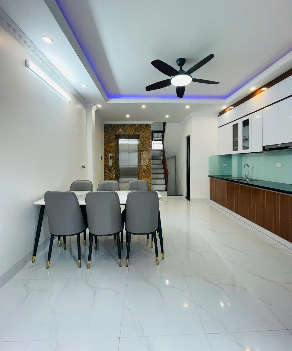 BÁN NHÀ XÂY MỚI PHỐ DOÃN KẾ THIỆN, 6T THANG MÁY, 02 THOÁNG – 41M2, 9.345 TỶ - Ảnh 1