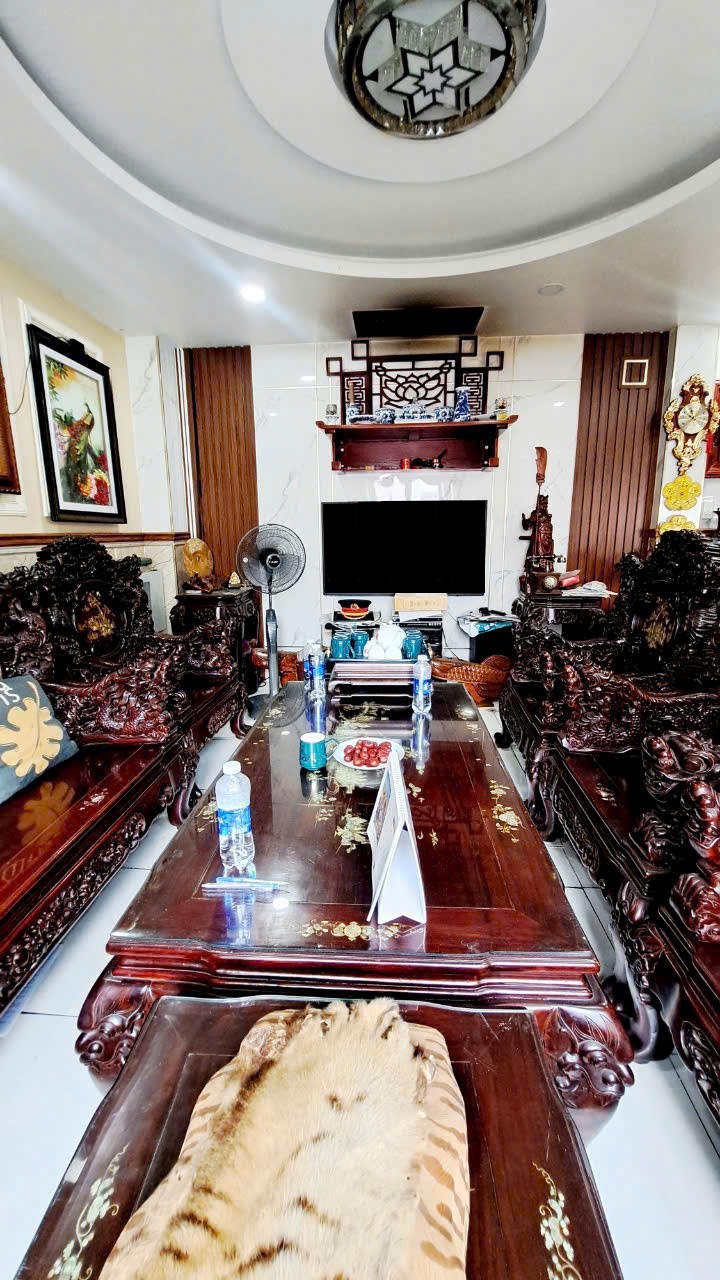 BÁN NHÀ TÔ KÝ, Q12, 10x6 XÂY DỰNG 4 TẦNG, SỔ HỒNG RIÊNG - Ảnh 2