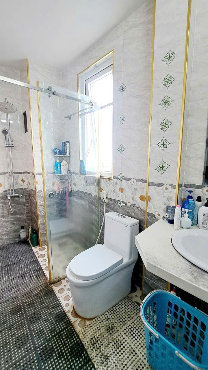 BÁN NHÀ TÔ KÝ, Q12, 10x6 XÂY DỰNG 4 TẦNG, SỔ HỒNG RIÊNG - Ảnh 4