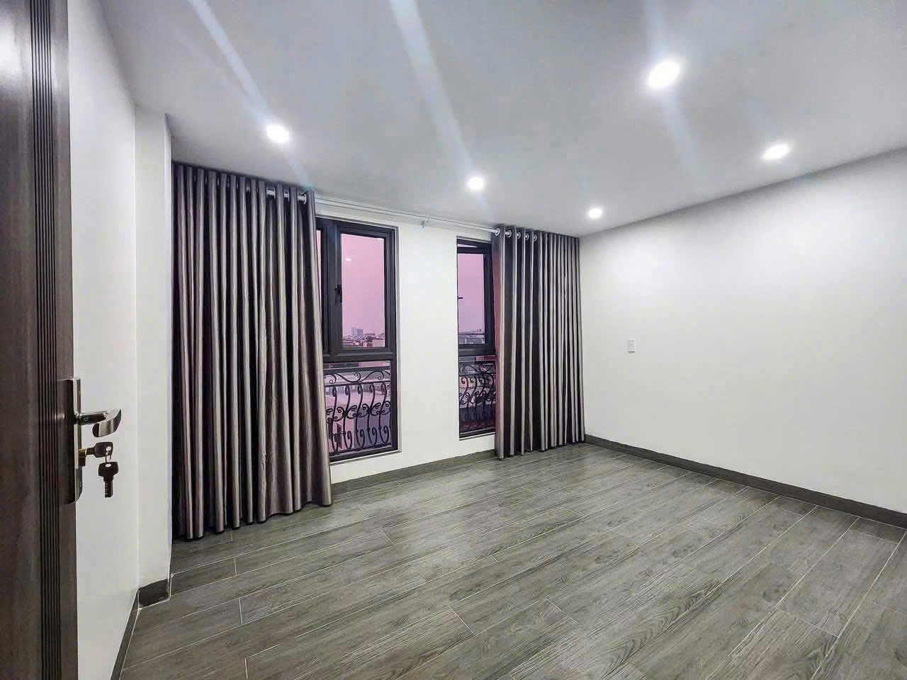 Nhà mặt ngõ tuyến 2 Khúc Thừa Dụ - 42m 4 tầng mới tinh, ô.tô vào nhà, giá 4.2 tỉ - Ảnh 3