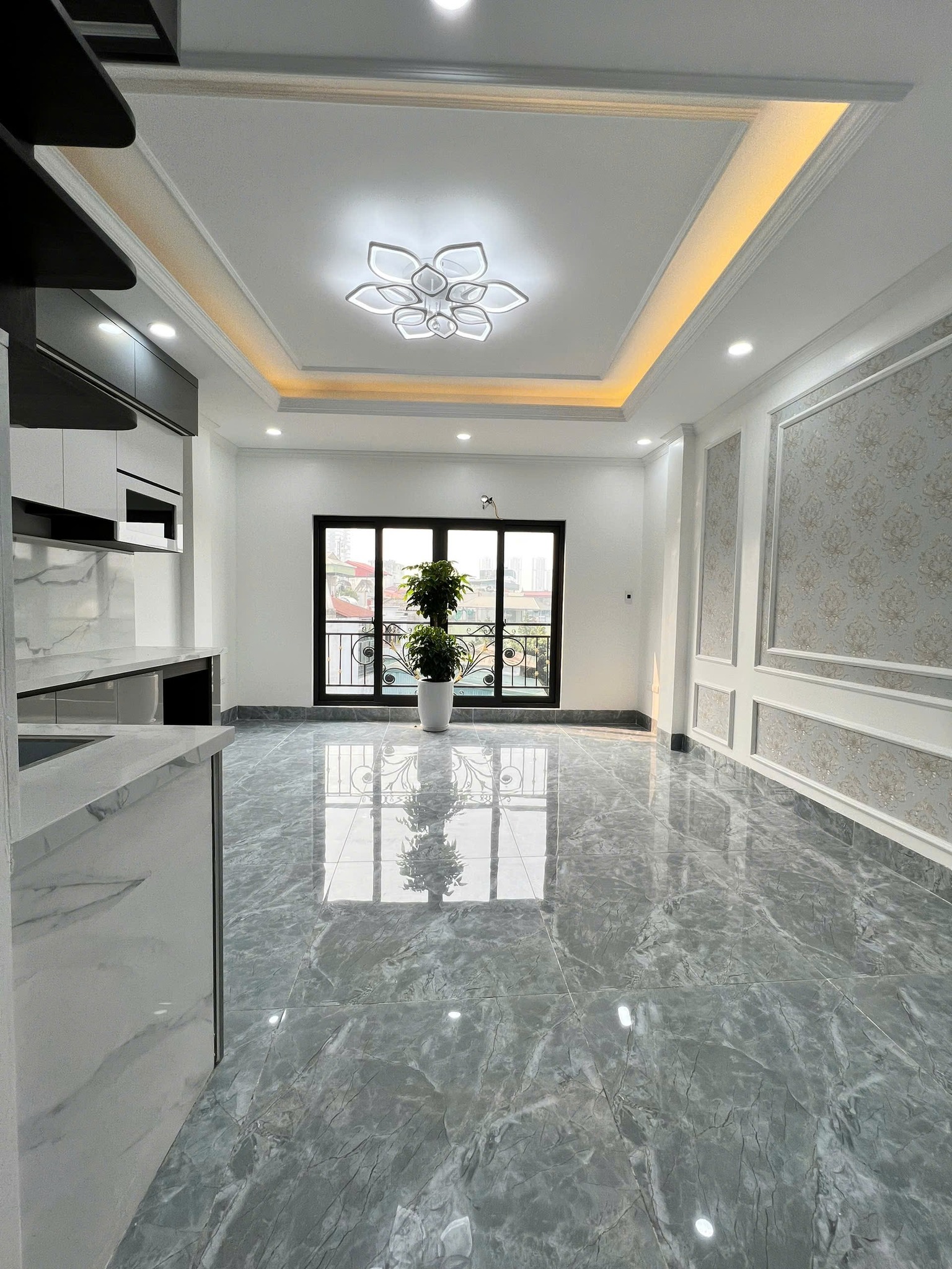 BÁN NHÀ PHỐ KHƯƠNG ĐÌNH, THANH XUÂN. 40M2, 6T THANG MÁY, NGÕ NÔNG GẦN PHỐ, NỘI THẤT ĐẸP VỀ Ở NGAY. - Ảnh 1