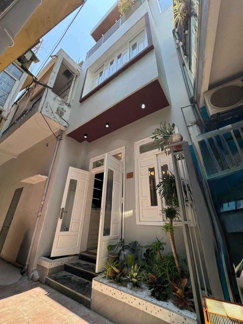 ♣ Nhà sát MT Phan Châu Trinh, 58m2, 3 tầng cực xịn sò, sang trọng, 4PN, 4.x tỷ - Ảnh chính
