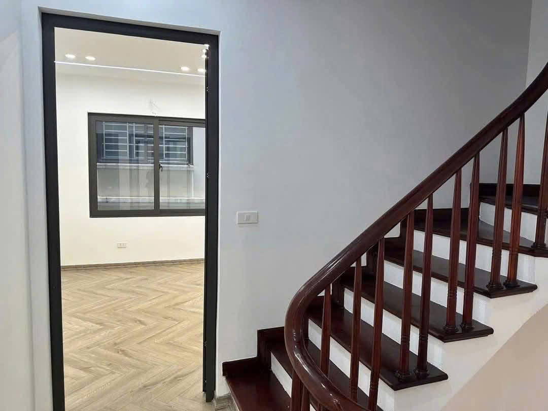 Chính chủ bán gấp nhà mới, ngõ ô tô: DT 60m2 – 6 tầng- 11,85 tỷ. Quan Nhân, Thanh Xuân. - Ảnh 4