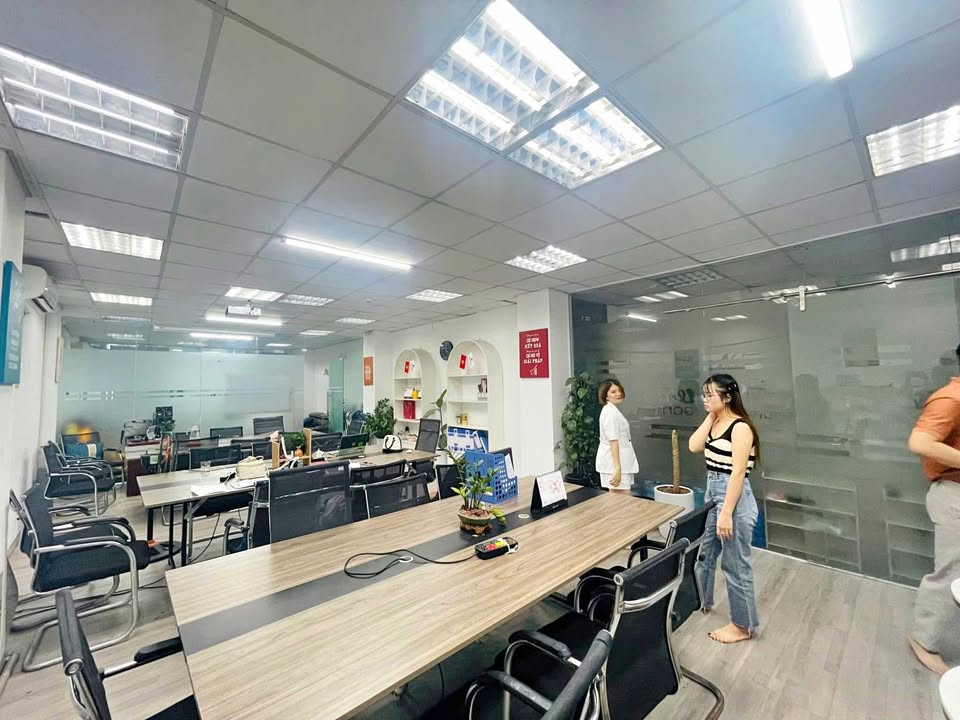 BÁN GẤP NHÀ PHỐ ĐỐC NGỮ, KINH DOANH VĂN PHÒNG_DT 60M2, 5 TẦNG, MT 6M, 22.5TỶ - Ảnh 1