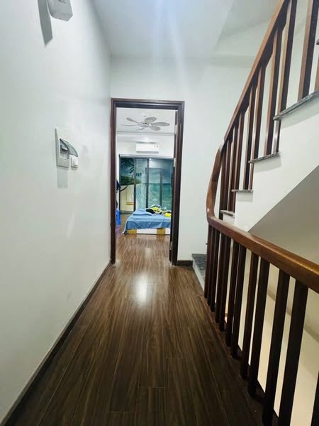 PHẢI THẬT NHANH! Chỉ 4 tỷ hơn sở hữu ngay ngôi nhà 38m x 5T ở ngã tư Nhổn, ngõ thông, ô tô, kinh - Ảnh 2