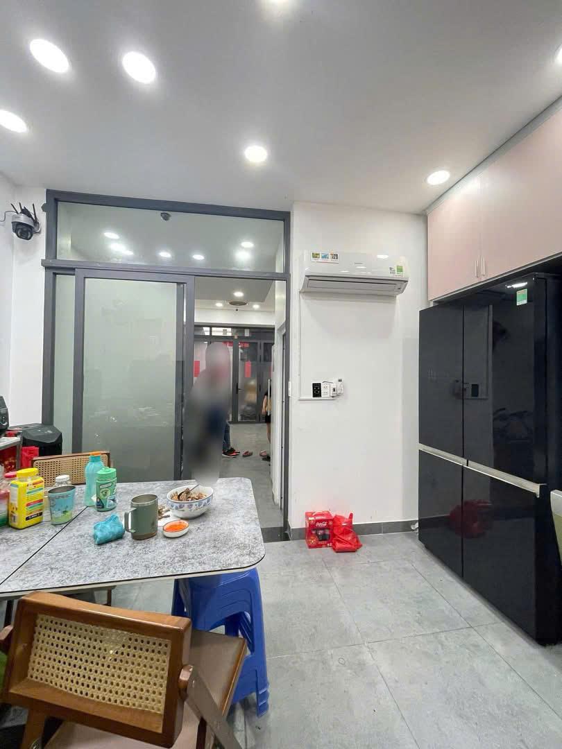 NHÀ NGỘP QUẬN 5-Hẻm 4m thông tứ phía,Gần MT Nguyễn Trãi  4Tầng 5PN Vào Ở Liền. - Ảnh 3