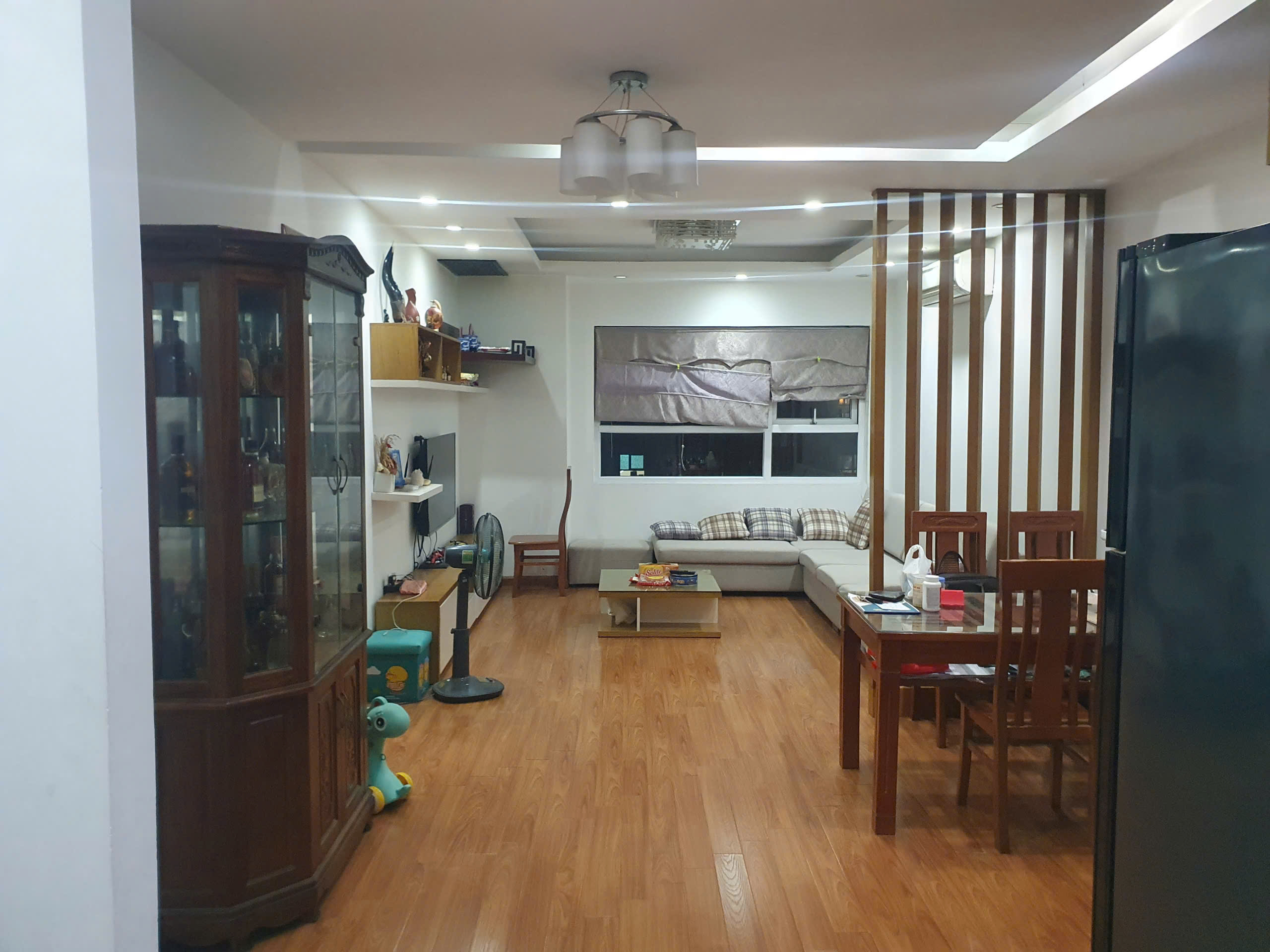 Bán căn hộ 85m² tại tòa Golden Palace Mễ Trì 2PN, 2WC full nội thất giá 6.1 tỷ - Ảnh 1