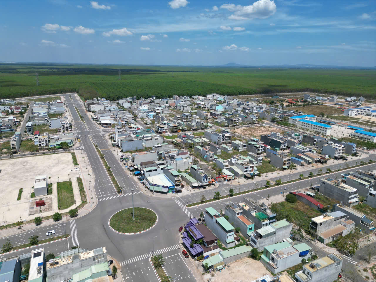Đất Sân Bay - Ảnh 3