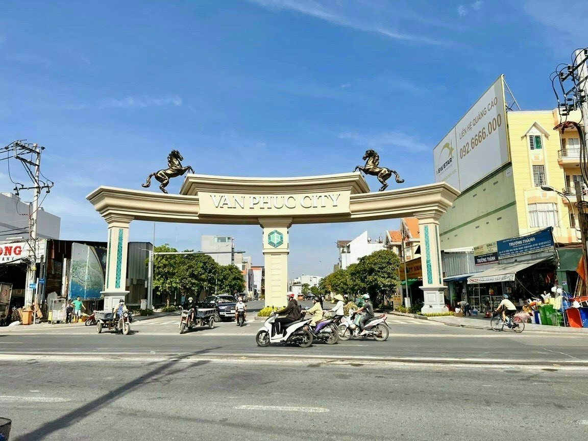 Bán Lô Đất Tặng Nhà Trệt Lầu Mặt Tiền Đinh Thị Thi - Hiệp Bình Phước - Thành Phố Thủ Đức - Ảnh 3