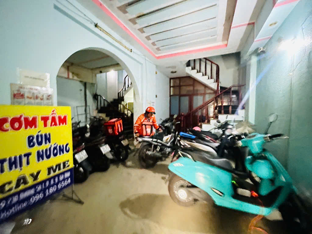 BÁN NHÀ MẶT TIỀN Đ. SỐ GIAO THỐNG NHẤT-GÒ VẤP 163M2 NGANG 7,4M-5 TẦNG - 19 TỶ - Ảnh 2