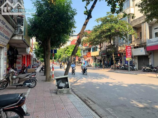Bán nhà Thái Thịnh, Đống Đa, oto, 2 thoáng, 58m2, 2 tầng, Mt 3.5m, chỉ 16.3 tỷ - Ảnh chính