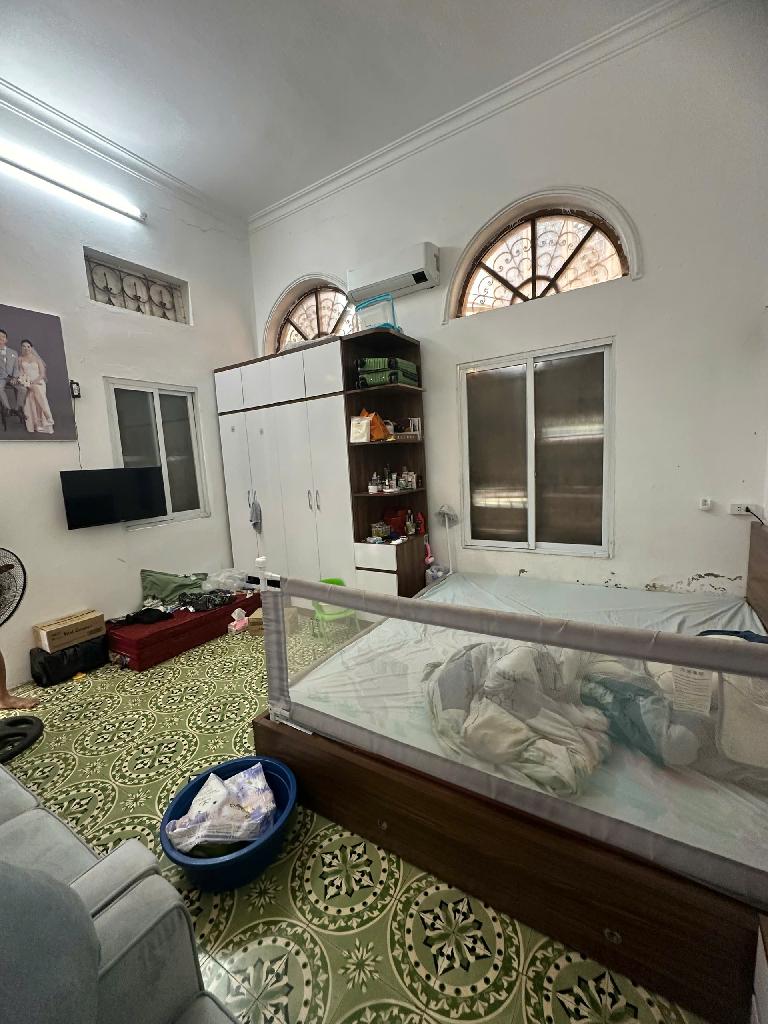 Bán nhà Đội Cấn, Ba Đình, ngõ thông, 82m2, 2 tầng, Mt 6m, chỉ 13.5 tỷ - Ảnh 1