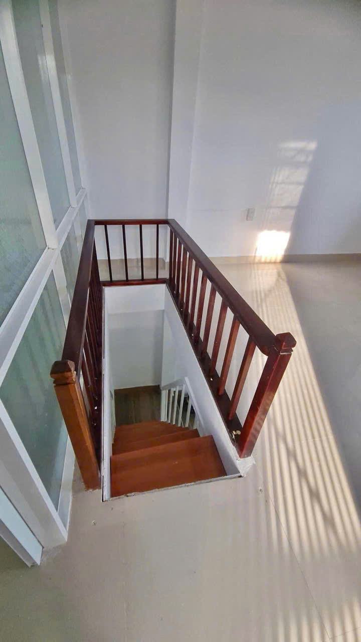 Bán nhà căn góc 2 mặt tiền Hương Điền  Diện tích 41m 2 Giá: 2,6 tỷ lh e Hồng - Ảnh 2