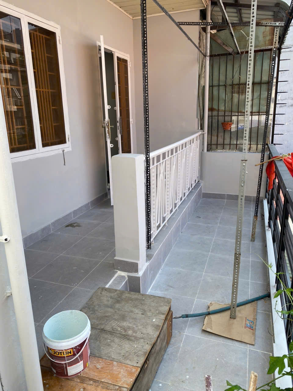 Cho thuê nguyên lầu sát trung tâm Quận 1 - Ảnh 1