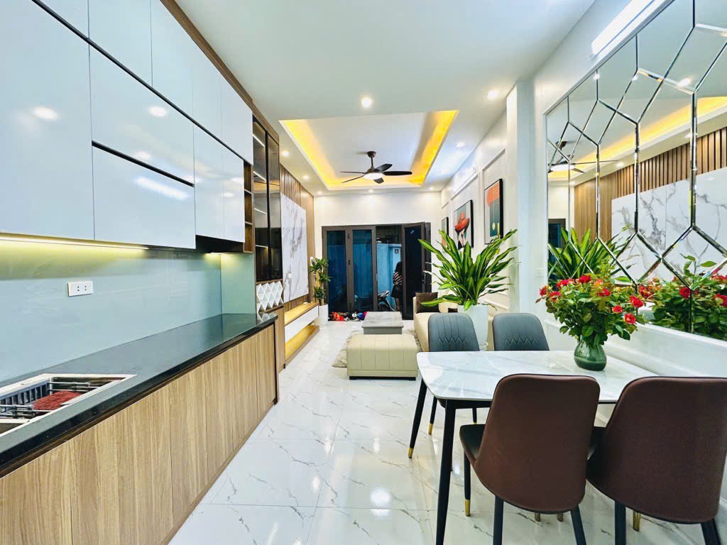 Bán nhà riêng dân xây 30m2 * 4 tầng full nội thất đẹp lung linh tại Trường Chinh - Đống Đa, giá chỉ - Ảnh 1