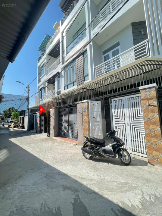 Bán Nhà 3 Tầng Kiên Cố – 2 Mặt Hẻm Thông Ô Tô – Gần Đường 23/10, Nha Trang - Ảnh 1